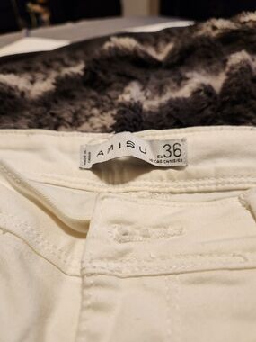 Amisu Cream High-Rise Strech Jeans